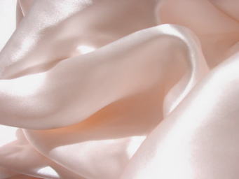 �t�[�e�B�G�u�����h�V���N�p�W���}�̃s���N�̐��n�ł��B�c�������������^�����̃V���N�P�O�O��������A�T���T���A�c���c���łƂ��Ă����K�B�������A���K�A���ӃO�b�X�������͂��܂���@��̓��Ƀz�����m�̃V���N�p�W���}�𑡂��Ă��ꂳ��ɖ����������Ă��炢�܂��񂩁H